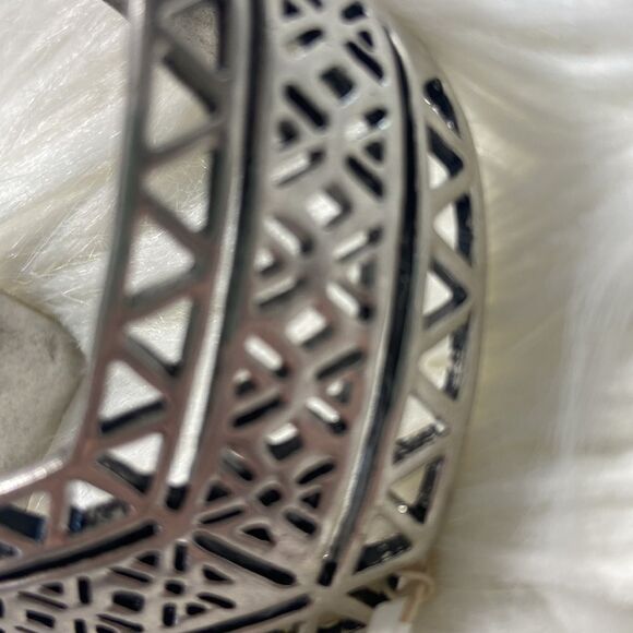 Lucky bracelet retail $55 - Picture 3 of 5